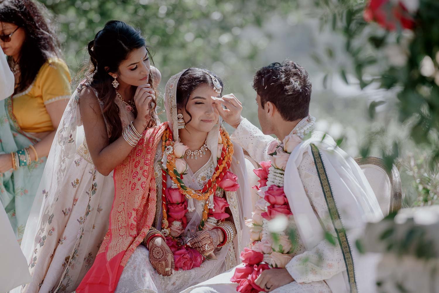 111 Canyonwood Ridge Hindu Wedding Ceremony Reception Austin Leica photographer Philip Thomas Photography