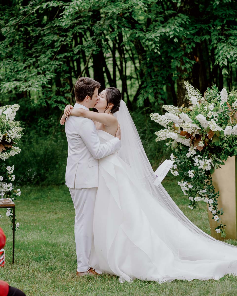 071 The DeBruce Iin Livingston Manor wedding ceremony and reception in New York Leica photographer Philip Thomas Photography