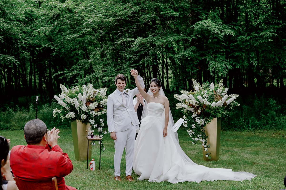 073 The DeBruce Iin Livingston Manor wedding ceremony and reception in New York Leica photographer Philip Thomas Photography