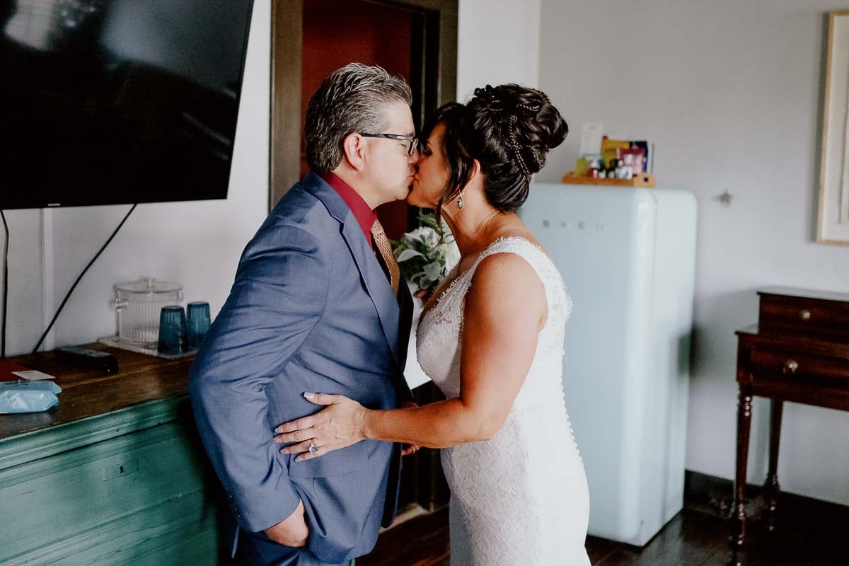 10 Hotel Havana Ocho Wedding Reception Summer in San Antonio Texas Leica Wedding photographer Philip Thomas