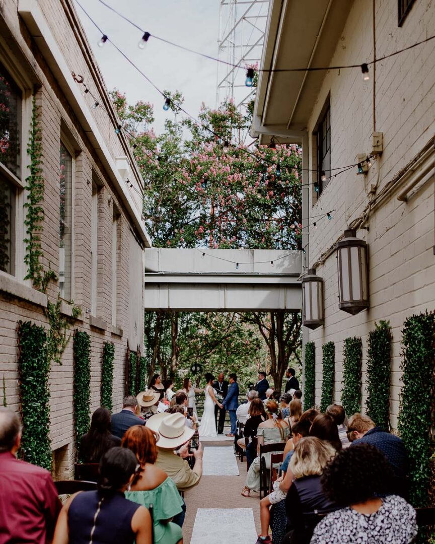 18 Hotel Havana Ocho Wedding Reception Summer in San Antonio Texas Leica Wedding photographer Philip Thomas