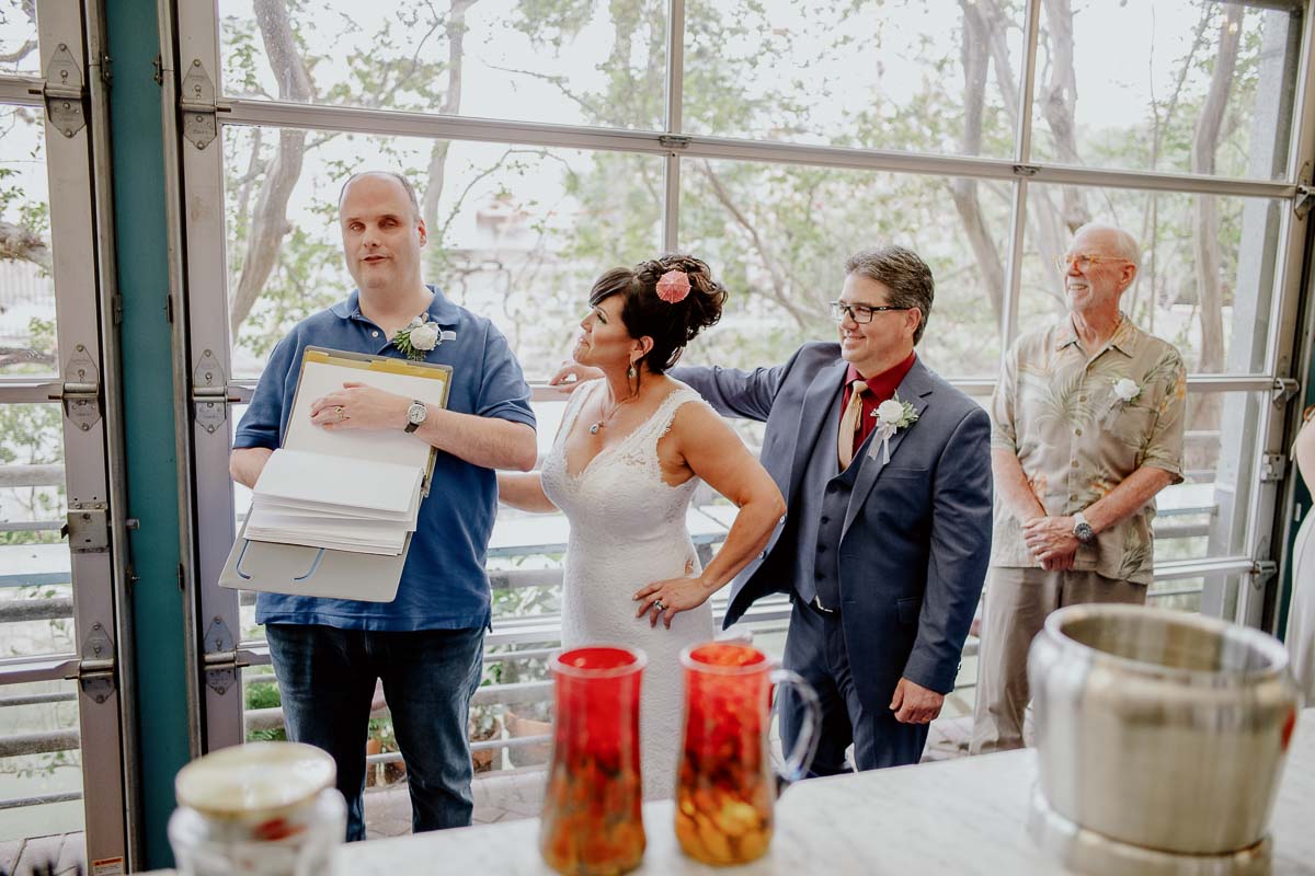 30 Hotel Havana Ocho Wedding Reception Summer in San Antonio Texas Leica Wedding photographer Philip Thomas