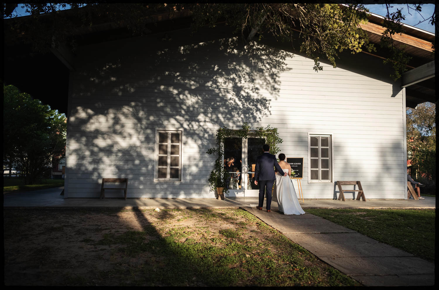 020 Live Oak Friends Meeting + Ouisie's Table Wedding Ceremony Reception edit Philip Thomas Photography L1002166 Edit 2