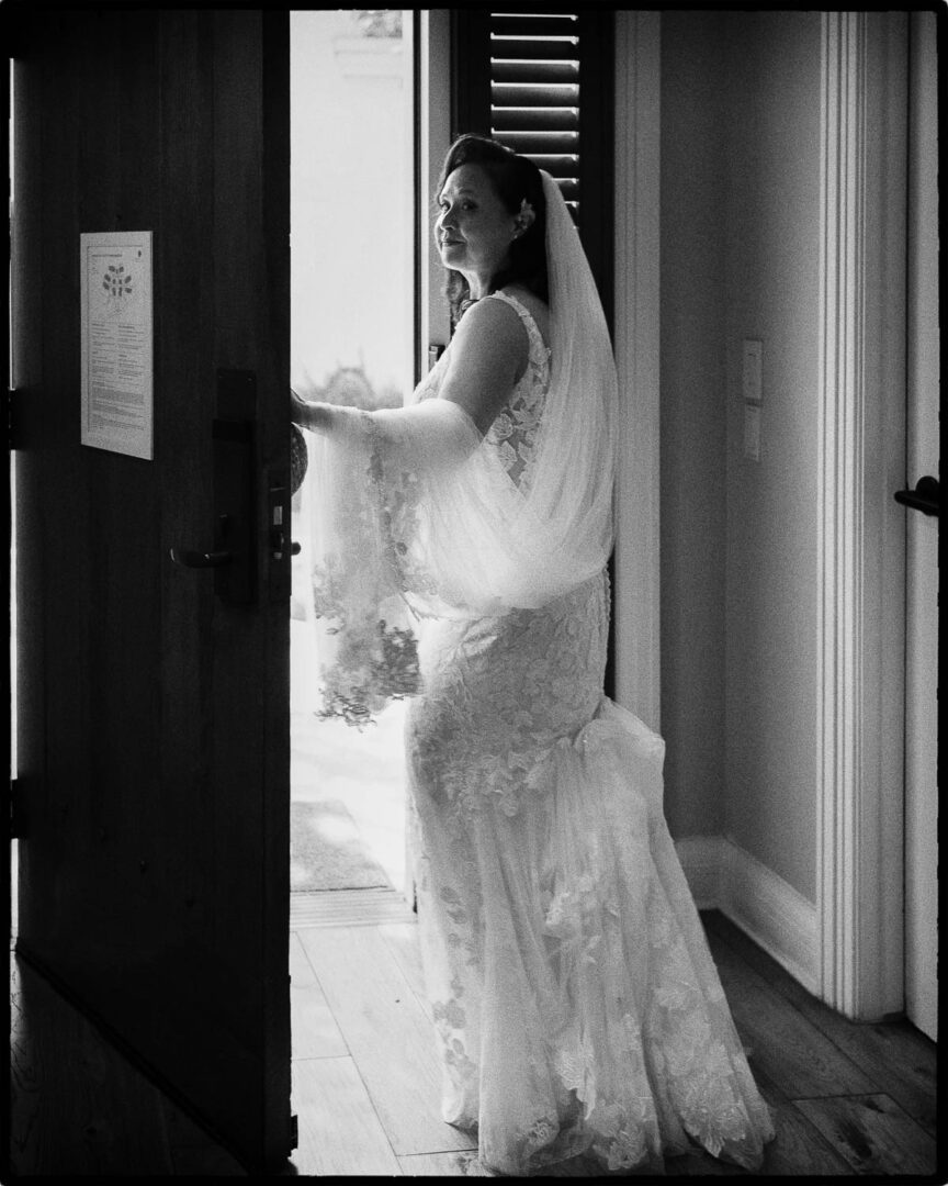 09 McNay Art Museum Wedding Ceremony Philip Thomas wedding photographer L1009098 Edit
