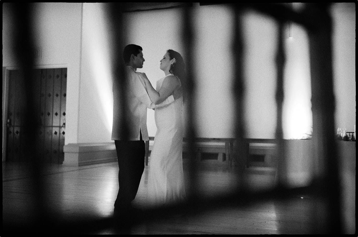 53 McNay Art Museum Wedding Ceremony Philip Thomas wedding photographer L1009936 Edit