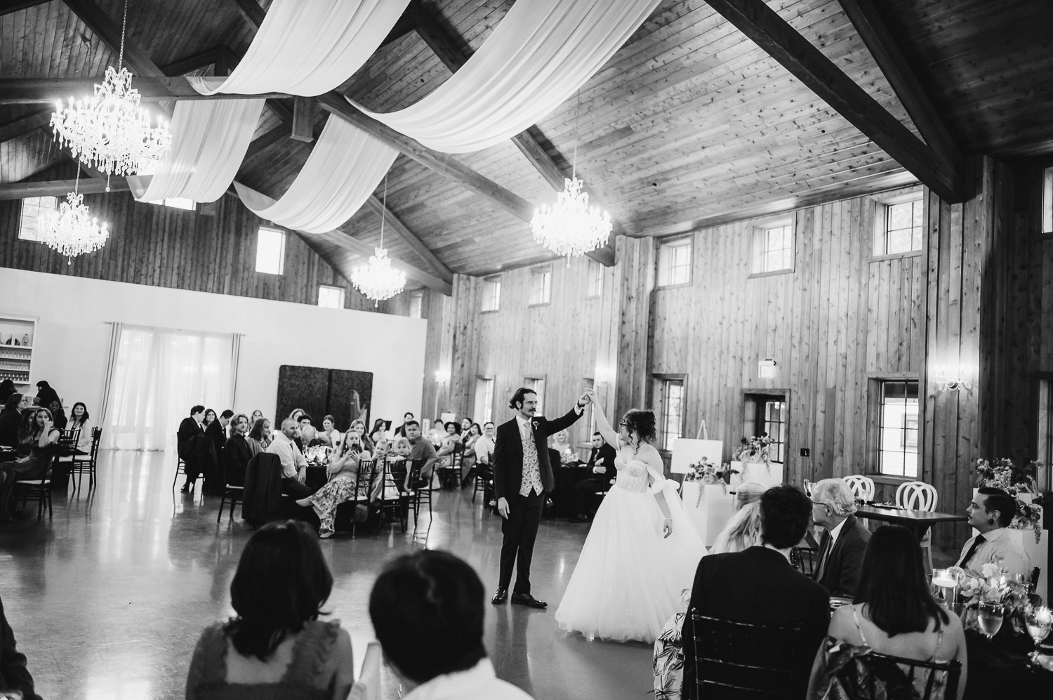 52 The Carriage House Houston Wedding Philip Thomas Photography L1009087
