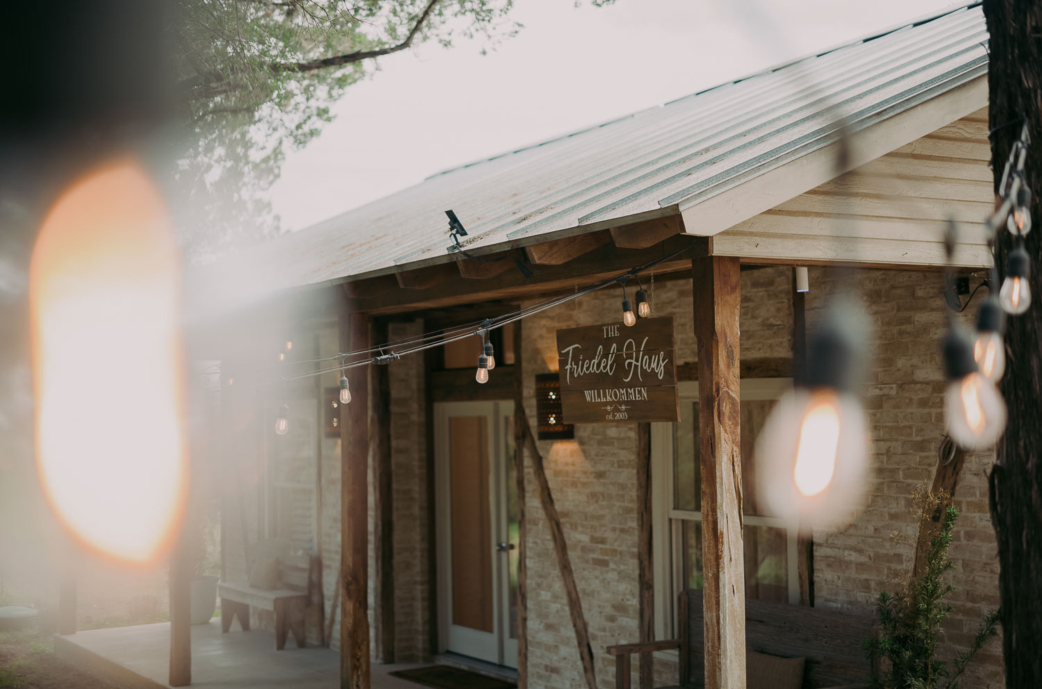 20 Chapel at Gruene Wedding Reception in New Braunfels Philip Thomas L1007131