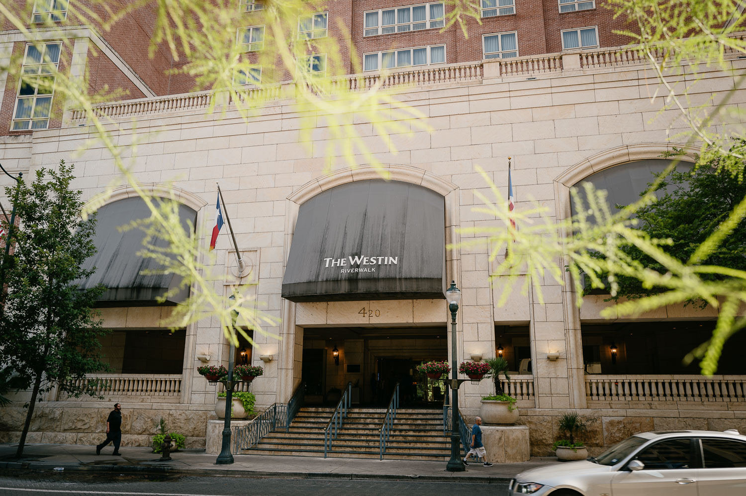 Wedding Ceremony St. Joseph's + The Westin Riverwalk, San Antonio 44 43 Westin Riverwalk Wedding Reception in San Antonio Philip Thomas L1021758
