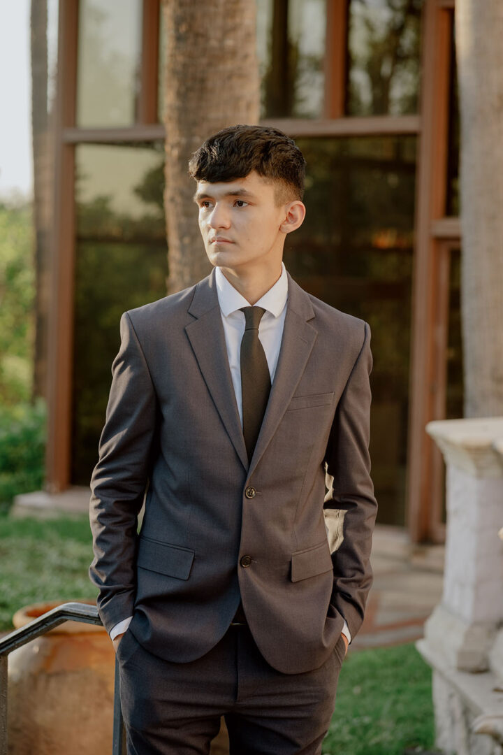 Senior Portraits San Antonio (Gallery) Philip Thomas Photography 26 Senior portraits on location