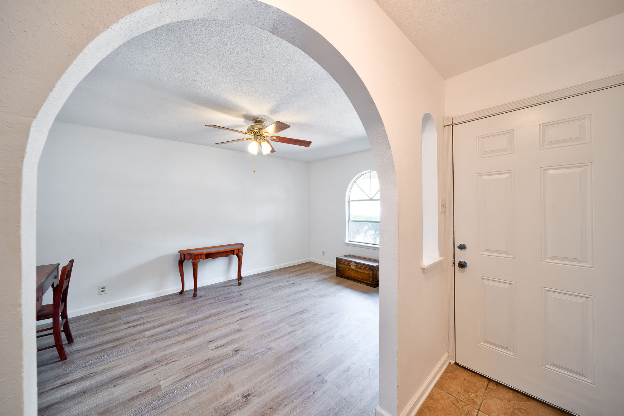Real Estate Photography 19 17 Philip Thomas Photography L1000977 8 9