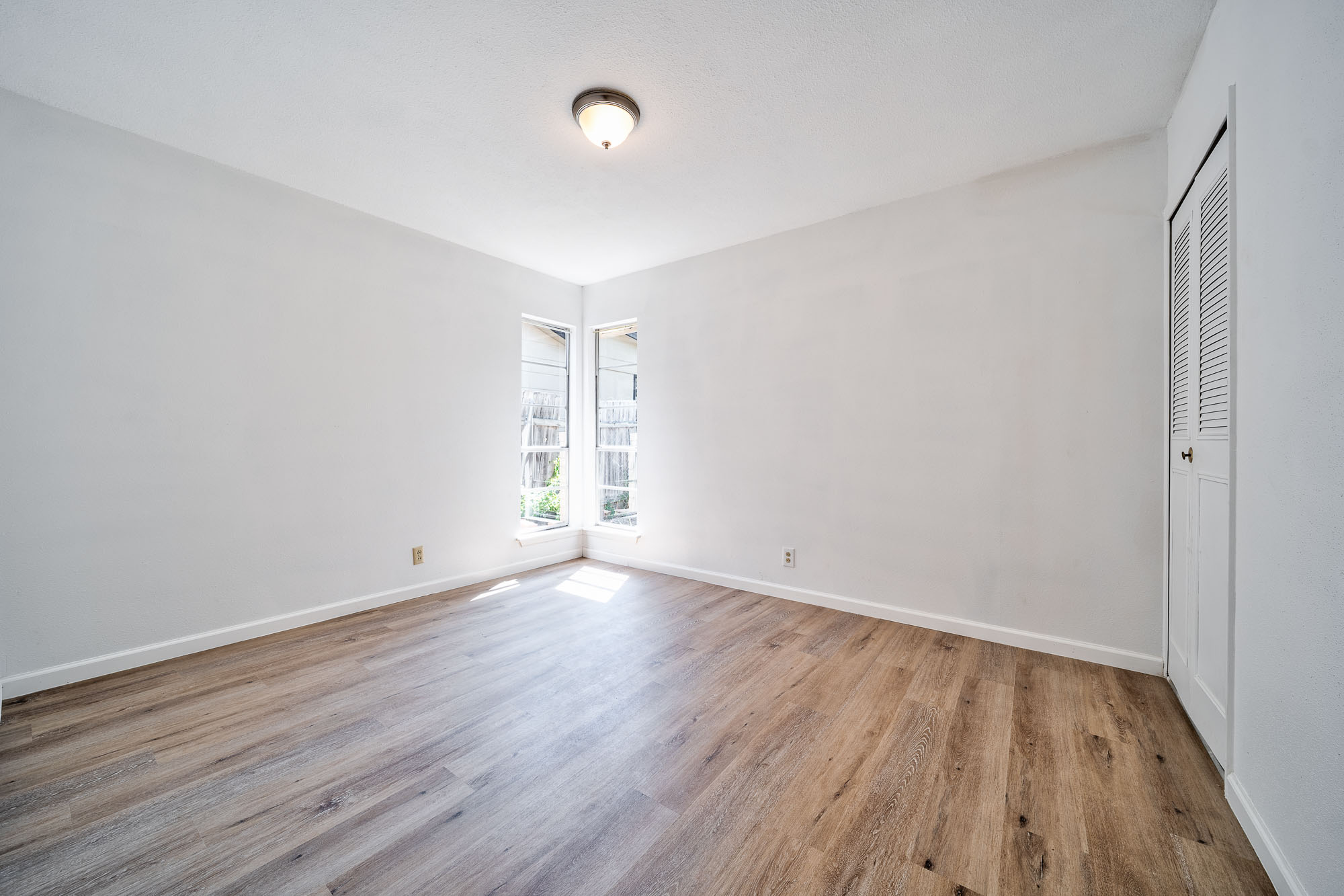 Real Estate Photography 23 21 Philip Thomas Photography L1000995 6 7