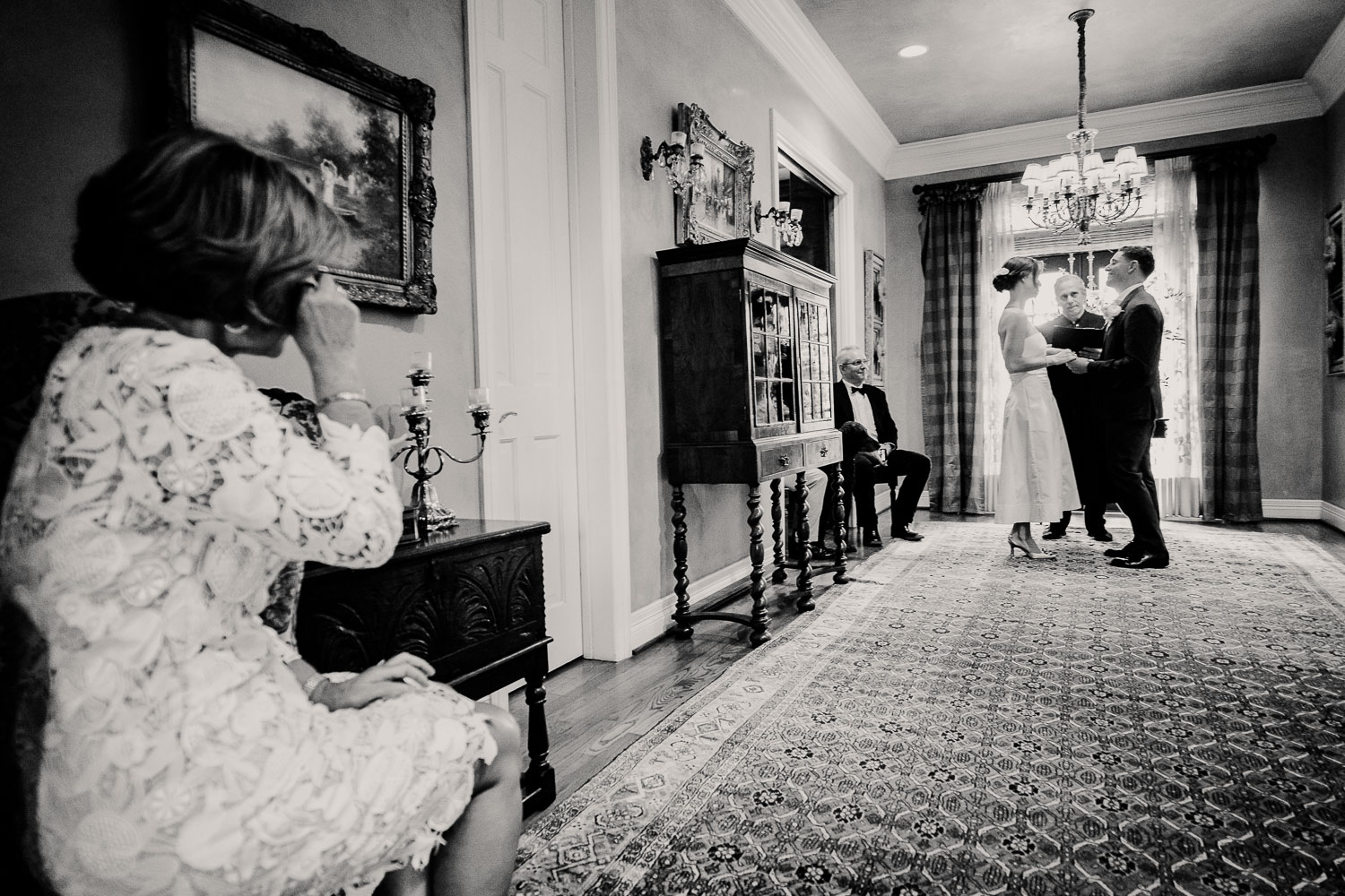 Elegant Houston Elopement | Caroline+George | Houston, Texas 20 20 Weddin Elopement in Houston Texas L1020126