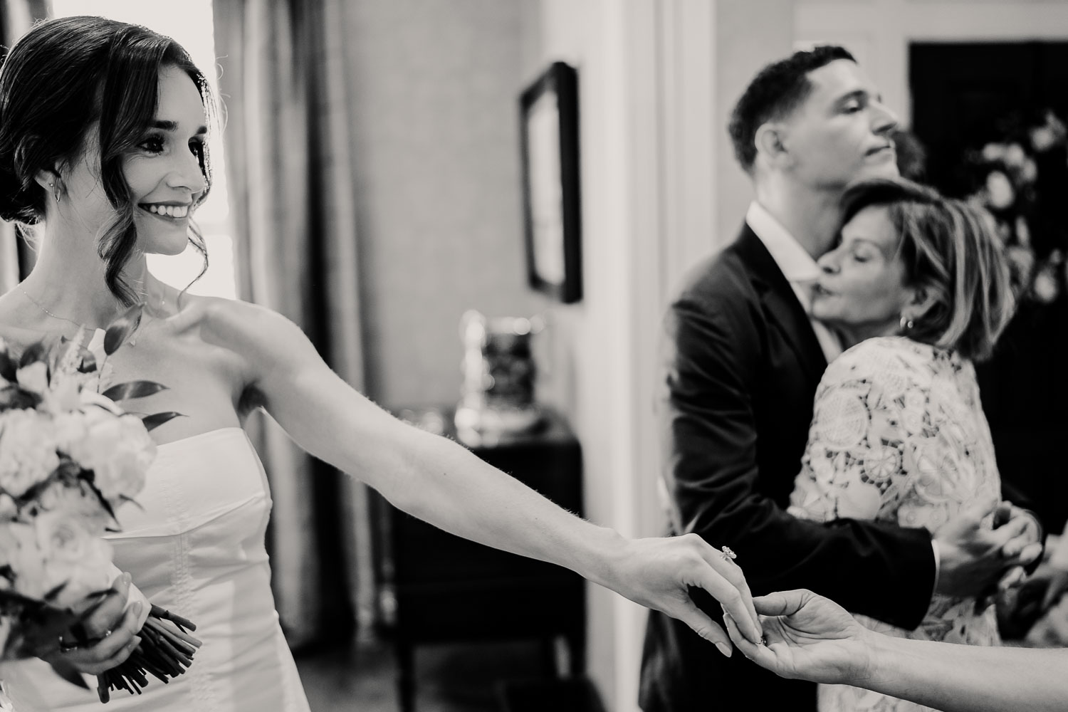 Elegant Houston Elopement | Caroline+George | Houston, Texas 24 24 Weddin Elopement in Houston Texas L1030605