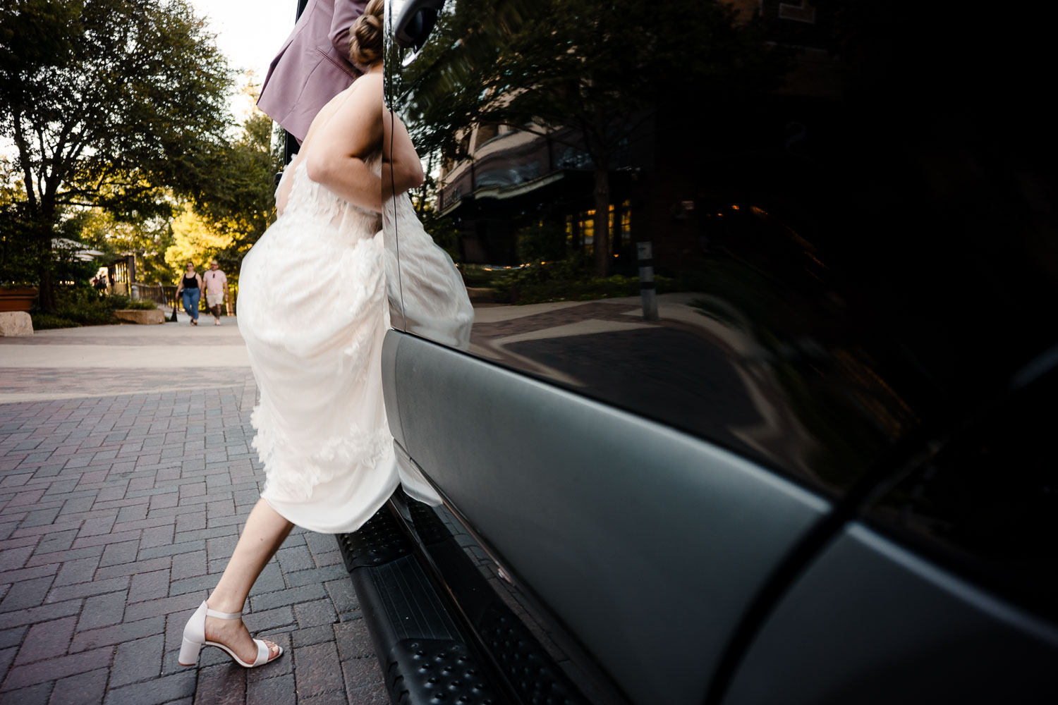 Why the Leica M Still Feels Like Home 9 Couple sharing a romantic moment outdoors.