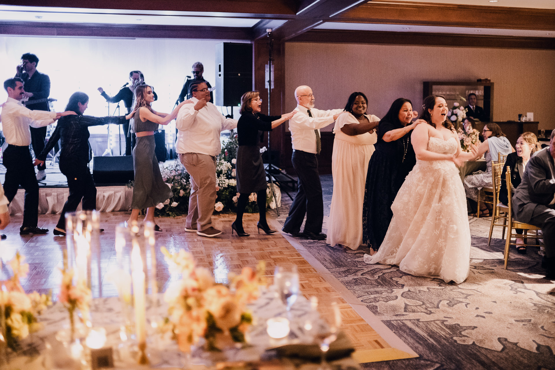 Oak Tree Ceremony & Candlelit Reception at The Houstonian 49 56 Weddings at The Houstonian in Houston Philip Thomas L1075072